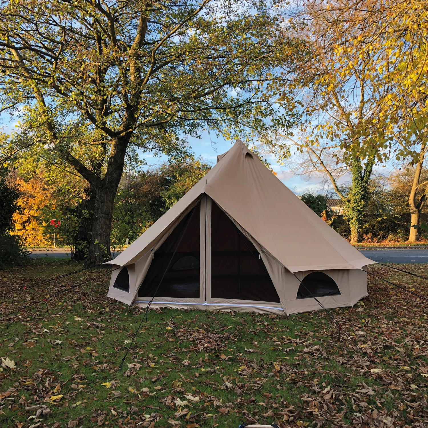 Quest Signature 4m Classic Bell Tent - Image 9